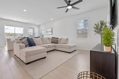 625 Overpool Avenue, Davenport, FL 33896 - Photo 8