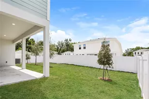 816 E Voorhis Ave, Deland, FL 32724 - Photo 14