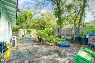 306 Fairmont Dr, Sanford, FL 32773 - Photo 8