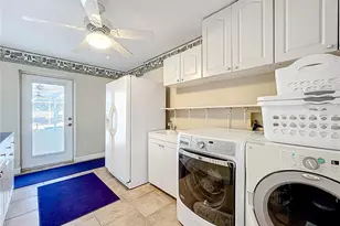 527 Sunnyside Dr, Leesburg, FL 34748 - Photo 70