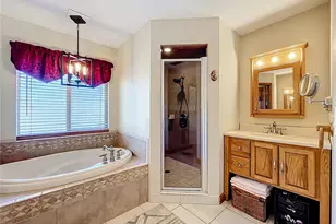 527 Sunnyside Dr, Leesburg, FL 34748 - Photo 36