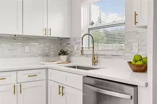 2012 Dorris Dr, Orlando, FL 32807 - Photo 6