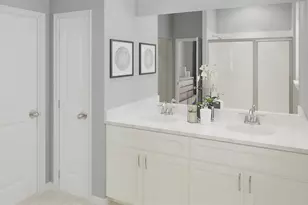 10146 Milestone Cir, Orlando, FL 32832 - Photo 6