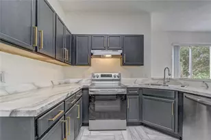 1023 Embrun Ct, Kissimmee, FL 34759 - Photo 20