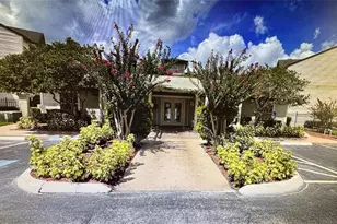 1940 Lake Atriums Cir, Orlando, FL 32839 - Photo 4