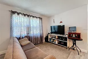 7211 Pinion Dr, Orlando, FL 32818 - Photo 6