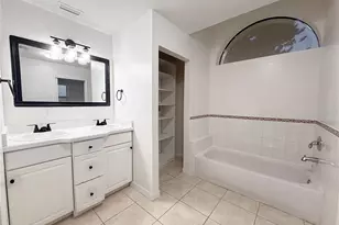 702 Del Rio Way, Kissimmee, FL 34758 - Photo 4