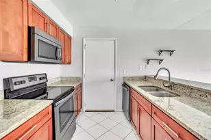 10626 Deergrass Ln, Orlando, FL 32821 - Photo 8