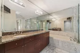 100 S Eola Dr, Orlando, FL 32801 - Photo 14