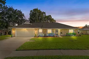 806 Black Duck Dr, Port Orange, FL 32127 - Photo 2