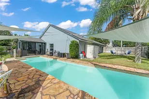 25424 Divot Dr, Sorrento, FL 32776 - Photo 40