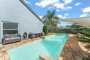 25424 Divot Dr, Sorrento, FL 32776 - Photo 38