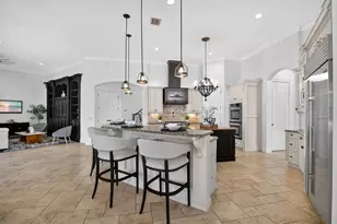 9204 Tibet Pointe Cir, Windermere, FL 34786 - Photo 10