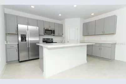 7397 Capstone Drive, Groveland, FL 34736 - Photo 10