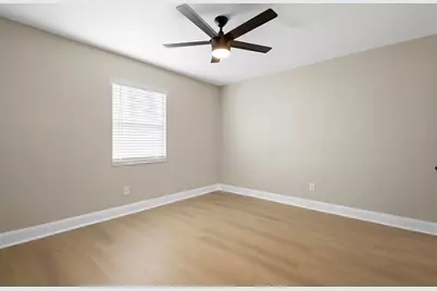 1056 Wakefield Circle E, Deltona, FL 32725 - Photo 38