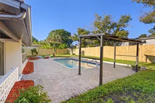 1056 Wakefield Circle E, Deltona, FL 32725 - Photo 16