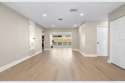 1056 Wakefield Circle E, Deltona, FL 32725 - Photo 36