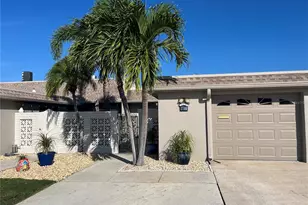 457 Boca Ciega Point Blvd N, Saint Petersburg, FL 33708 - Photo 1