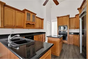 7807 Chatterley Ct, Orlando, FL 32835 - Photo 10