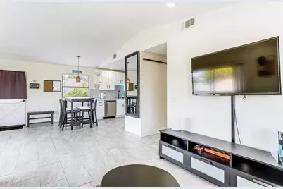 3022 W Frierson Avenue, Tampa, FL 33614 - Photo 6