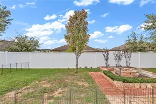 4510 Barbuda Dr, Tavares, FL 32778 - Photo 32