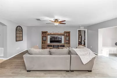 4510 Barbuda Drive, Tavares, FL 32778 - Photo 10