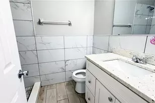 11 E Ella J Gilmore St, Apopka, FL 32703 - Photo 14