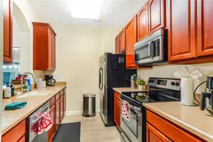 3326 E Robert Trent Jones Dr, Orlando, FL 32835 - Photo 6