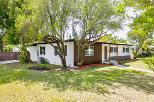 3118 Pickfair St, Orlando, FL 32803 - Photo 2