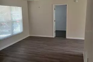 306 W Primrose Ln, Lady Lake, FL 32159 - Photo 8