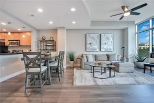 525 E Jackson St, Orlando, FL 32801 - Photo 12