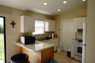 304 Fletcher St, Port Charlotte, FL 33954 - Photo 10