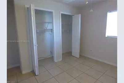 1427 NE 8th Place, Cape Coral, FL 33909 - Photo 12