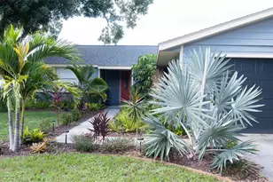 8041 Blue Finch Way, New Port Richey, FL 34653 - Photo 2