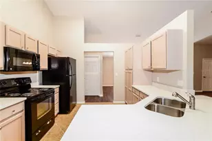 605 Dorothy Cir, Eustis, FL 32726 - Photo 6