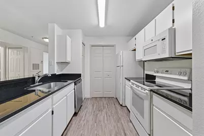 5459 Vineland Road #4208, Orlando, FL 32811 - Photo 6