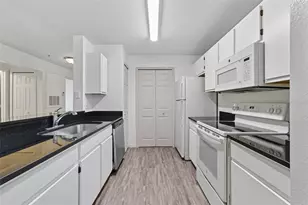 5459 Vineland Rd, Orlando, FL 32811 - Photo 6