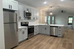 1012 E Hazzard Ave, Eustis, FL 32726 - Photo 2