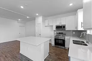 100 Antietam Ave, Orange City, FL 32763 - Photo 4