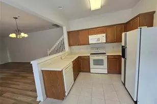 3542 Shallot Dr, Orlando, FL 32835 - Photo 14