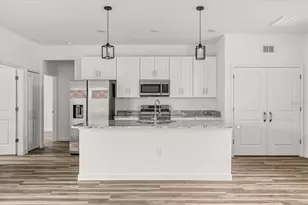 424 Maitland Ct, Poinciana, FL 34759 - Photo 8