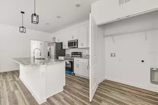 424 Maitland Ct, Poinciana, FL 34759 - Photo 6