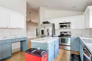 712 Spring Cavern Ave, Orange City, FL 32763 - Photo 10