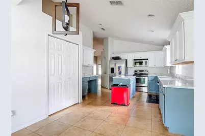712 Spring Cavern Avenue, Orange City, FL 32763 - Photo 12