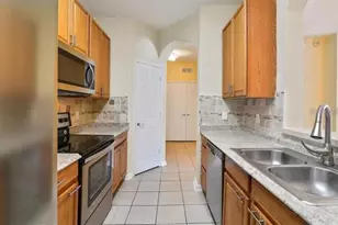 6434 Cava Alta Dr, Orlando, FL 32835 - Photo 8