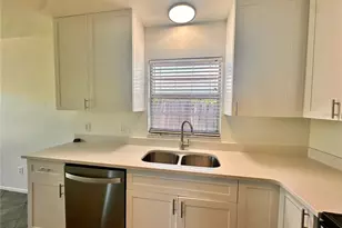 1432 Lantry Ct, Orlando, FL 32804 - Photo 8