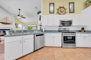 1641 Ledgestone Dr, Brandon, FL 33511 - Photo 10