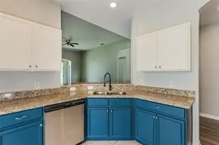 650 Chesney Dr, Valrico, FL 33594 - Photo 8