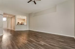 650 Chesney Dr, Valrico, FL 33594 - Photo 10