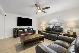 3020 Norvell Ct, Deltona, FL 32738 - Photo 8